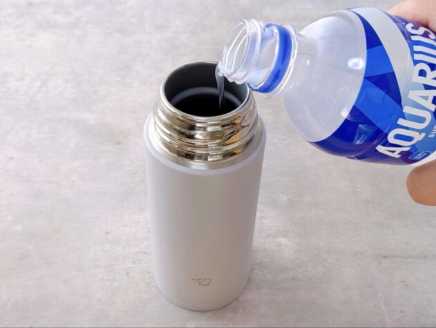 【その水筒の使い方、マジでやめてーーー！】「え、スポドリで食中毒!?」「怖すぎる」みんなやりがちNG行為まとめ