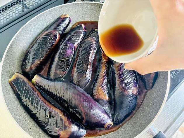 【なす】は"あの液体"ドボンが大大大正解！「もう、めんつゆに戻れないかも…」「冷やしても激ウマ」家族ウケ最高