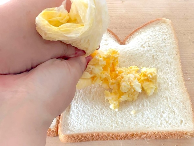 え!?何これー!!超楽しすぎる！【たまごサンドは"茹でないで"OK】SNSで超バズって公式が驚いた「3分で完成する食べ方」がすごい！