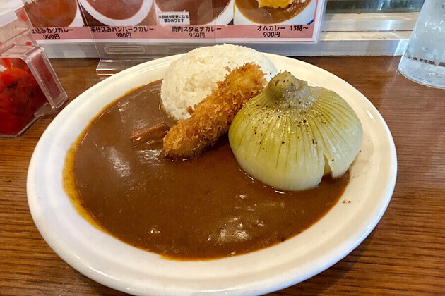アルフィーも絶賛【東京・神田グルメ】もうココイチやめてこっちにするわ【その手があったか…】「丸ごと玉ねぎどっしりで腹パンパンッ」