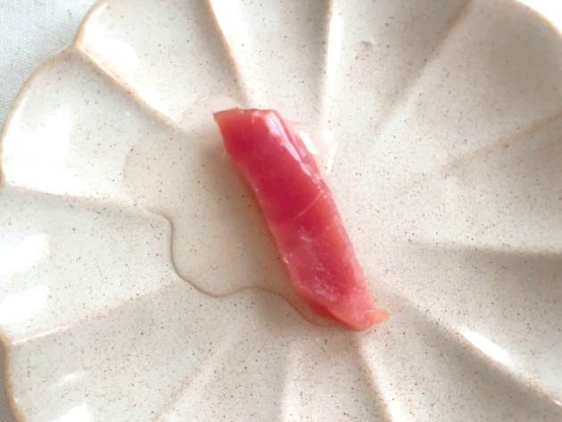 【スーパーのお刺身、そのまま食べる】←やめて〜！もったいない！"あの液体"たら〜りで…！？「なんだこれ…全然違うぞ…！」「今後必ずやる！」