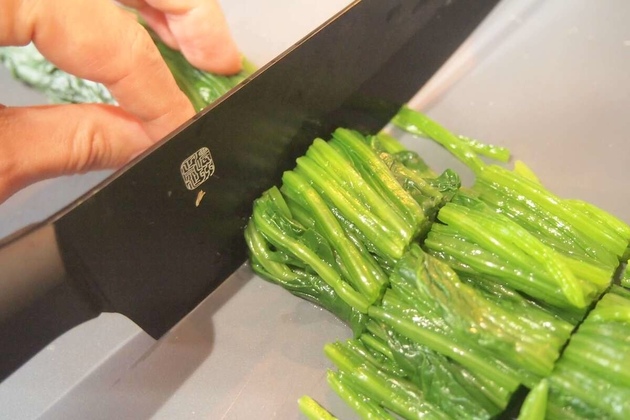 「ほうれん草1束」あったらコレ作って！【おひたしの新境地】「びっくりするほどウマい食べ方」悶絶級！自画自賛しちゃう♪