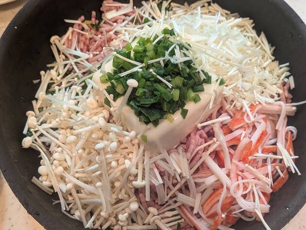 【豆腐1個と豚ひき肉あったら…】絶対コレ作って！！包丁・フライパン不要"たった15分"「肉汁じゅわ〜っ」「家族大喜び(泣)」感激レシピが神