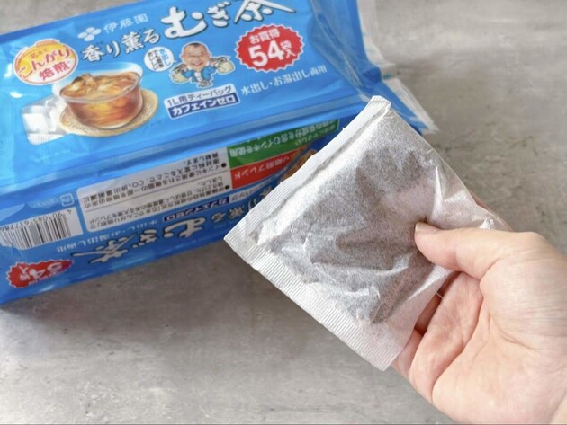 【やってたら絶対にやめて！麦茶の飲み方】菌を爆発的に増やす"最悪なNG行動"に「えっ、これダメだったの！？」「今日から守る」