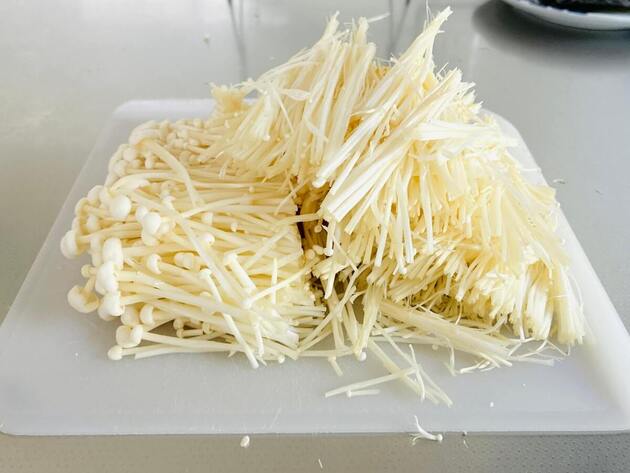 お願い！【えのき】は炒め物にしないで！2袋があっという間に消える！「アレと混ぜるだけ」「噛めば噛むほど美味い！」お手軽系