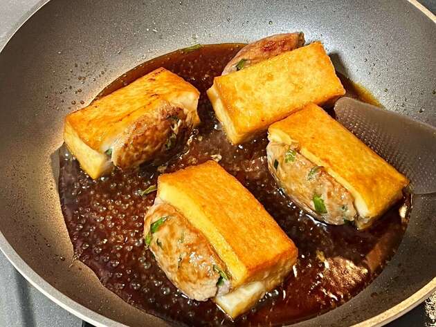 コレ作るために【厚揚げ】買ってくるー！震えるほど美味いよ(泣)「照り照りジュワッ」「チーズがとろ〜り」ボウルも包丁も不要！超満足レシピ