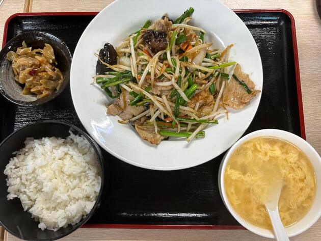地元民が通う【青森の町中華、レベル高すぎん？】やばい!!美味しい!!説明いらない！麺も好きだけど…「裏切らないニラ肉炒め」は飯何杯でもいける(泣)