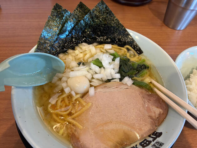 【ラーメン業界もびっくり！！】「こんなウマい一杯が食べられるとは...」超超超うまい食べ方→「背徳の旨み」アレンジで腹パン確定