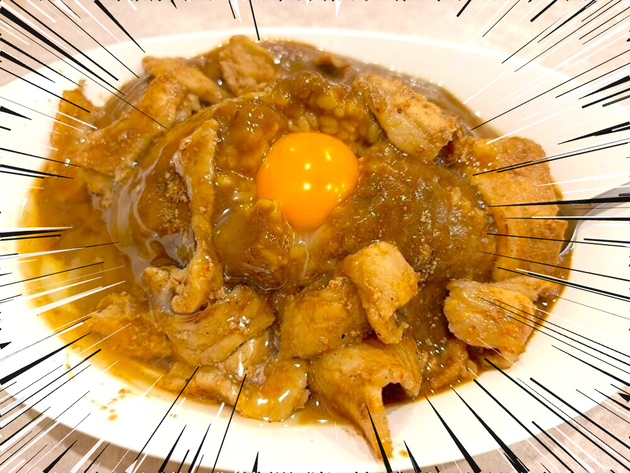 いや皿はみ出ちゃうって！【神奈川ご当地グルメ】「でっかい肉が17枚も…！」「注文1分で着丼は早っ！？」さすが"地元で50年"！
