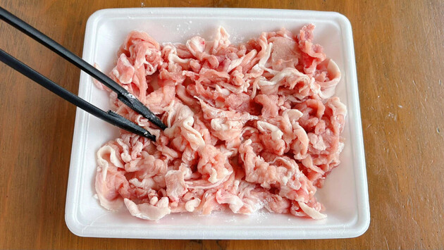 なんで今までやらなかったの…【お願い！豚こま肉は玉ねぎと炒めないで！？】じゅわ〜っと溢れる「美味しそう！！」「試してみる」Xで反響の食べ方