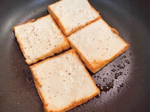 【厚揚げ、絶対やらないと後悔する食べ方】ものごっつクセになる味わい！「ワンパンOKは神でしょ♪」「こんな作り方もあるんだ！？」