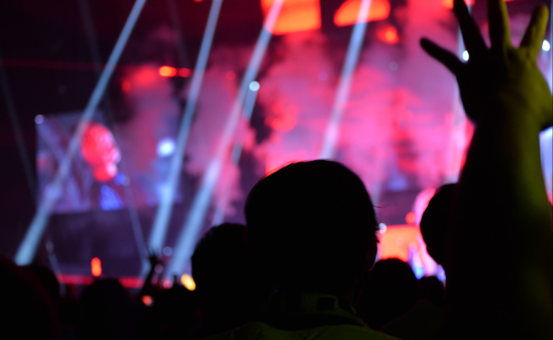 生理期間と重なった旅行。無理して参戦した音楽ライブで…私が後悔と反省をしたワケ