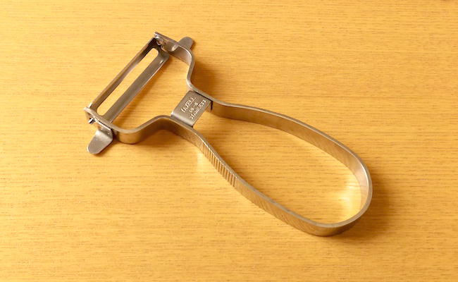 ニトリのステンレスピーラー