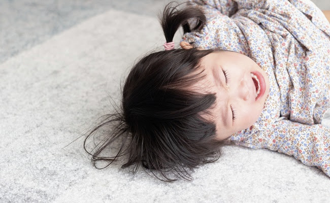 まさにカオス 子ども3人同時にイヤイヤ期 あの作戦を決行した結果 ベビーカレンダーのベビーニュース