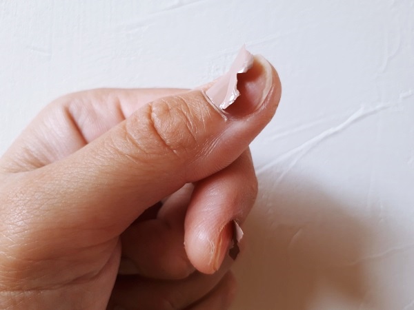 ぺりっとはがせるマニキュア