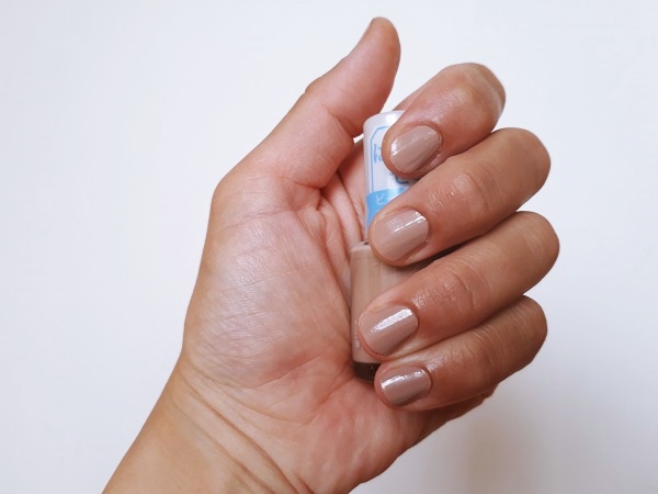 ピールオフマニキュア