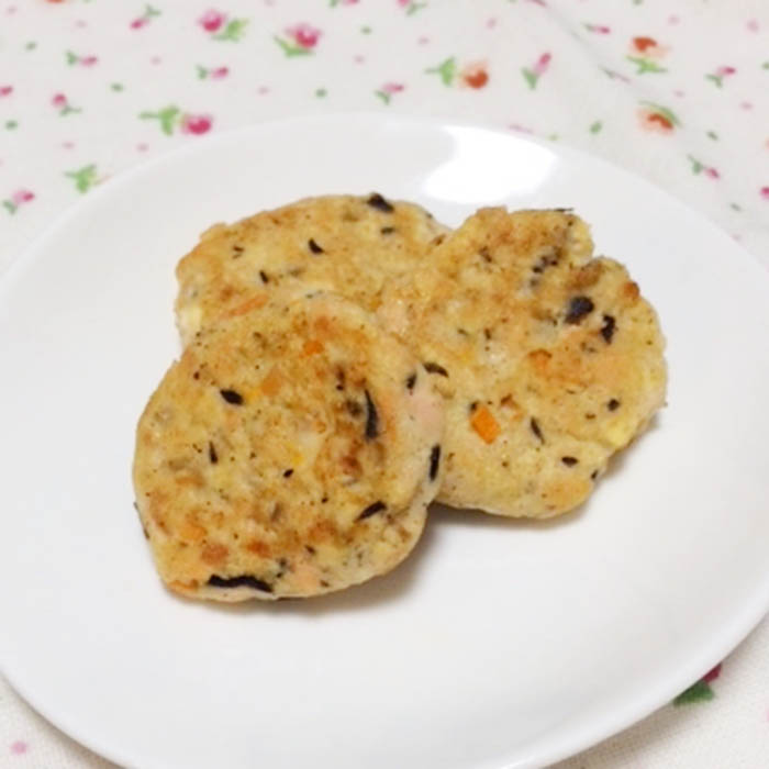 【離乳食後期】ふわふわ鮭のがんもどき風