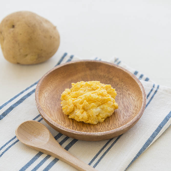 【離乳食中期】じゃがいもの黄身あえ
