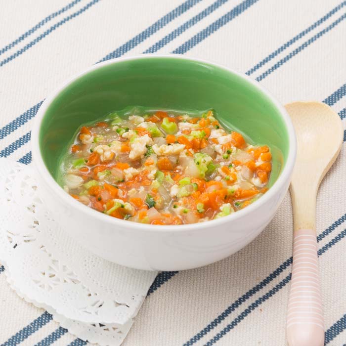 【離乳食中期】鶏ひき肉と野菜のカラフル煮