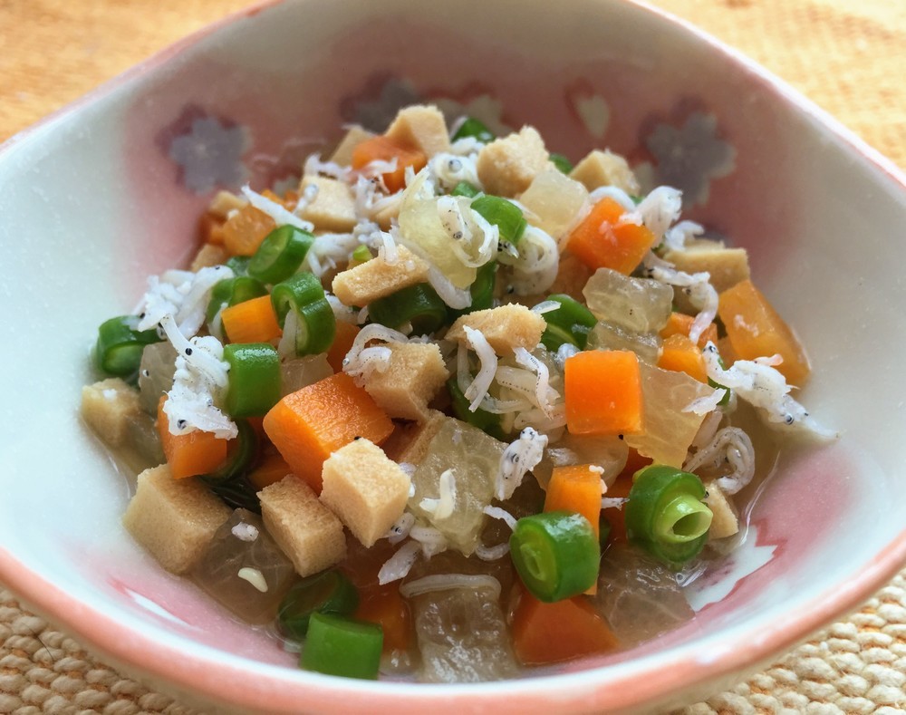 【離乳食後期】彩り野菜のしらす和え