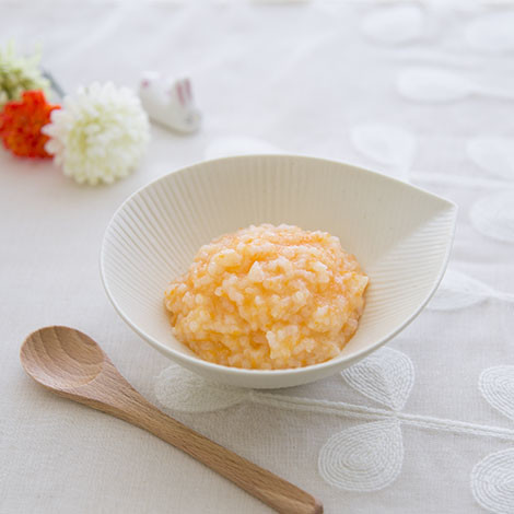 【離乳食初期】にんじんのおかゆ