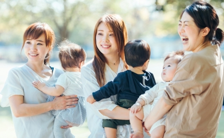 自分が受け取った思いやりを他の人に！ ママ友の協力に救われた産後、ありがとうのバトンを「恩送り」