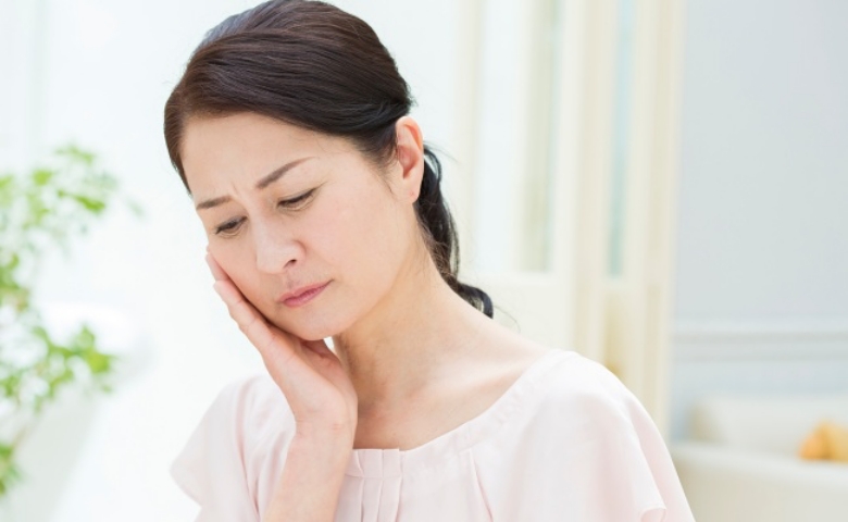 更年期の症状ってどんなもの？ いつから？ 更年期症状と更年期障害の違いとは？【更年期の基礎知識1】