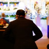 「住職は？」義母の葬儀で義姉たちが突然読経を開始。周囲もそうぜんとなった驚きの光景